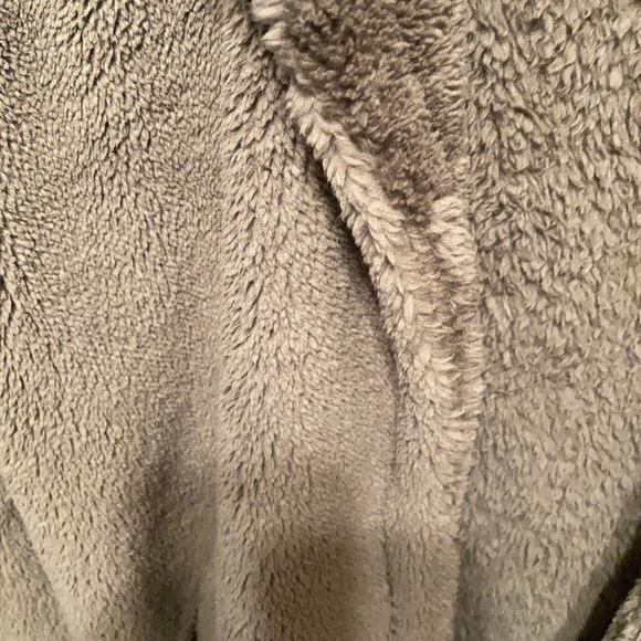 Fuzzy jacket - Picture 2 of 2